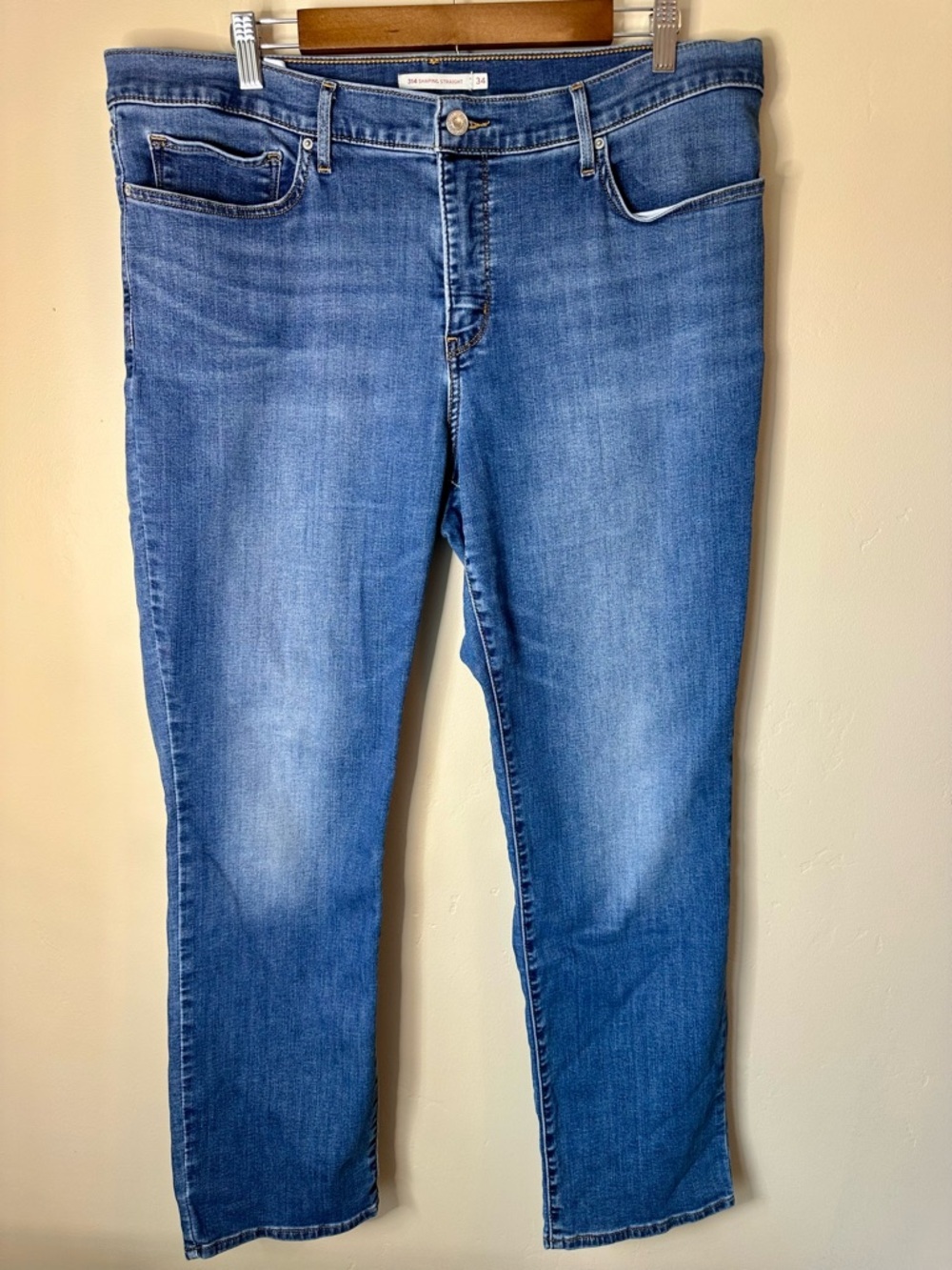 Levi’s 314 Shaping Straight Jeans Women’s Plus 34x30 Blue Stretch Denim Mid Rise